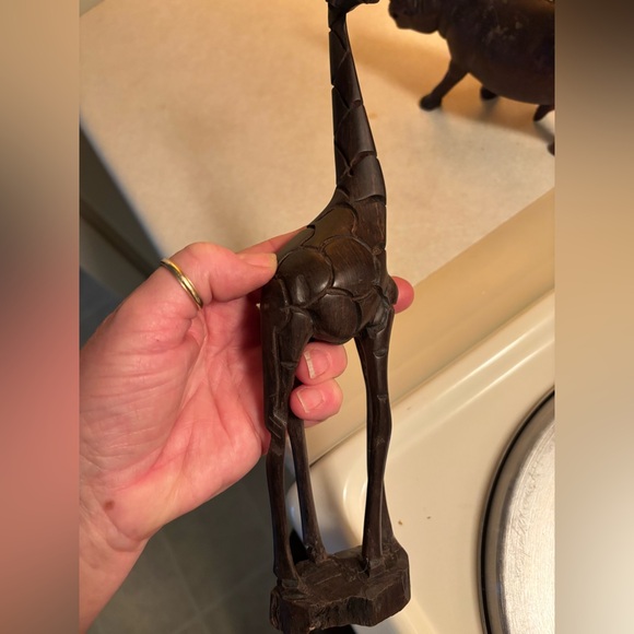 Handcarved safari animals Giraffe and Rhinoceros set of 2 - Picture 3 of 15